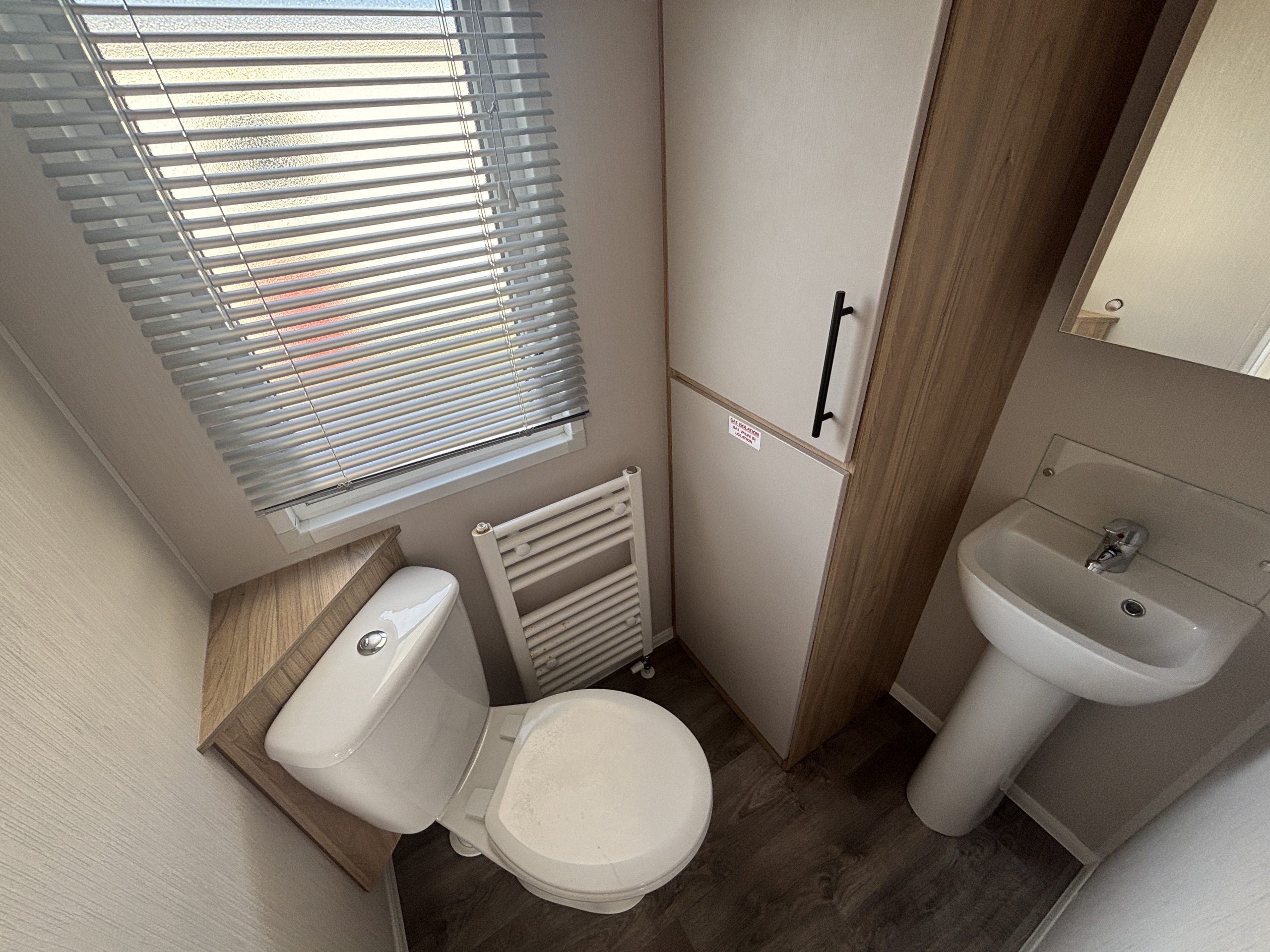 Ensuite bathroom in the Willerby Manor 2023 caravan on Riverside 3 at Windy Harbour Holiday Park