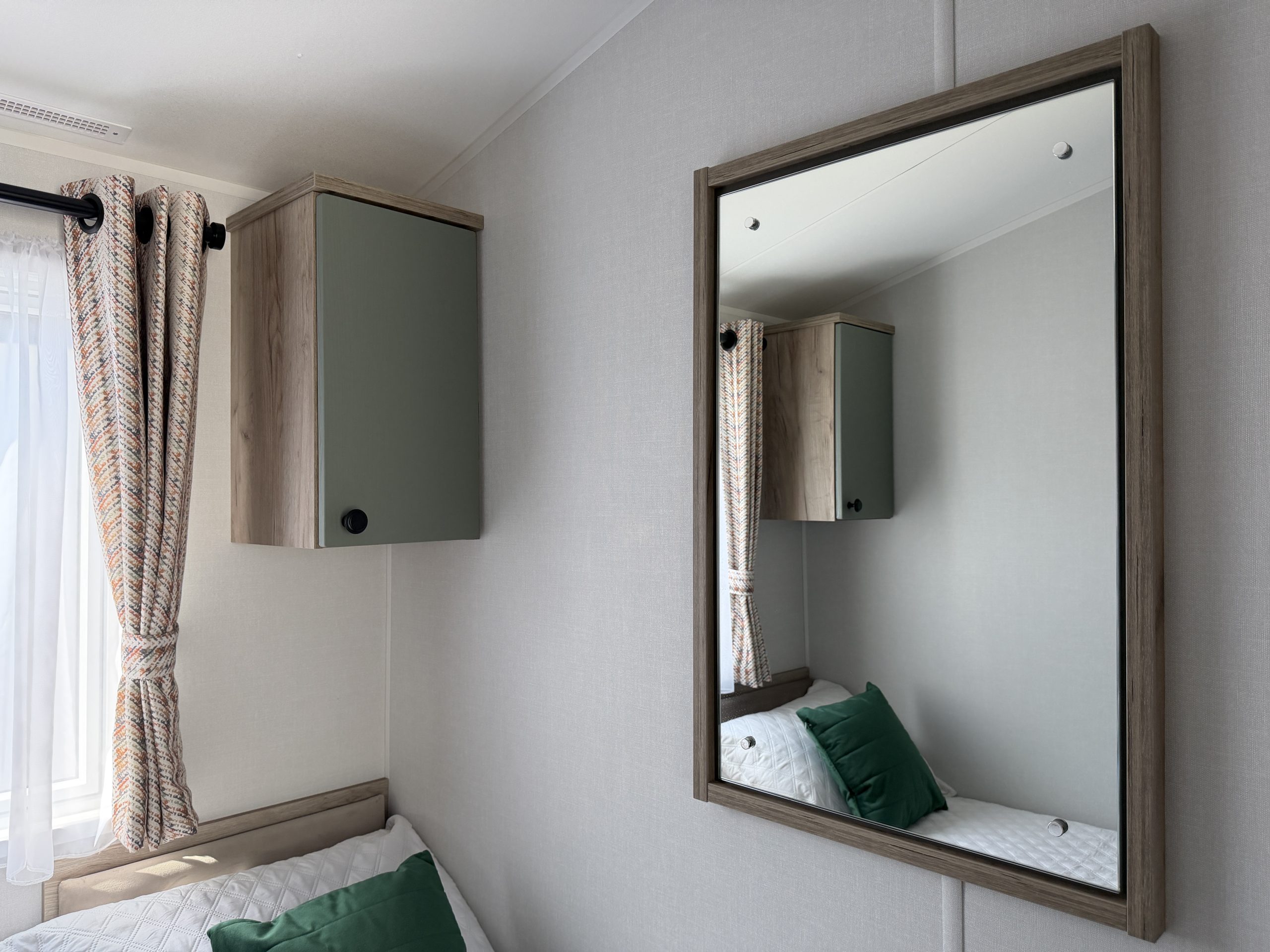Picture of the mirrors in the twin room of the Willerby Buxton 2026