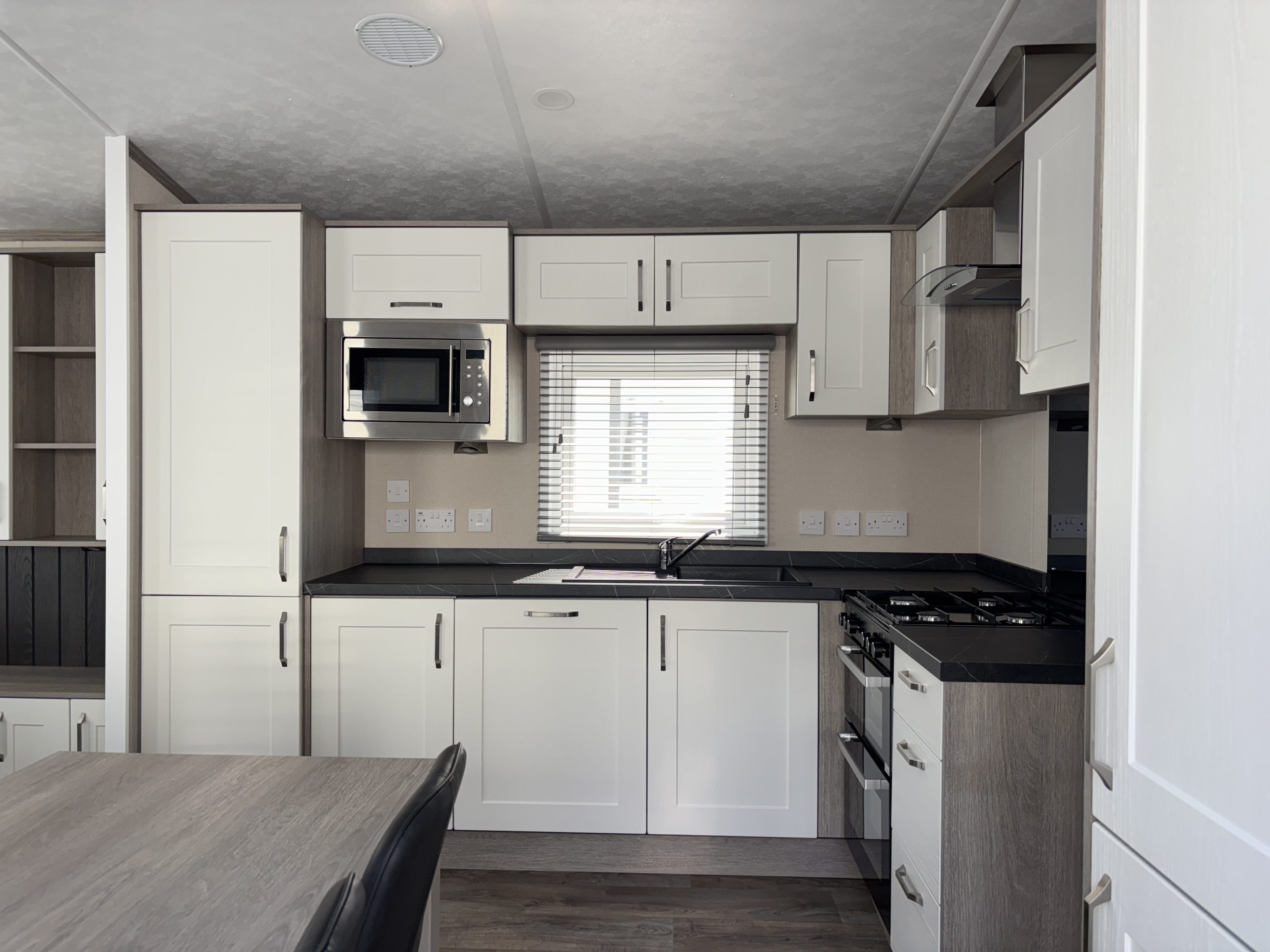 I wide shot of the Pemberton Marlow 2026 Kitchen area.