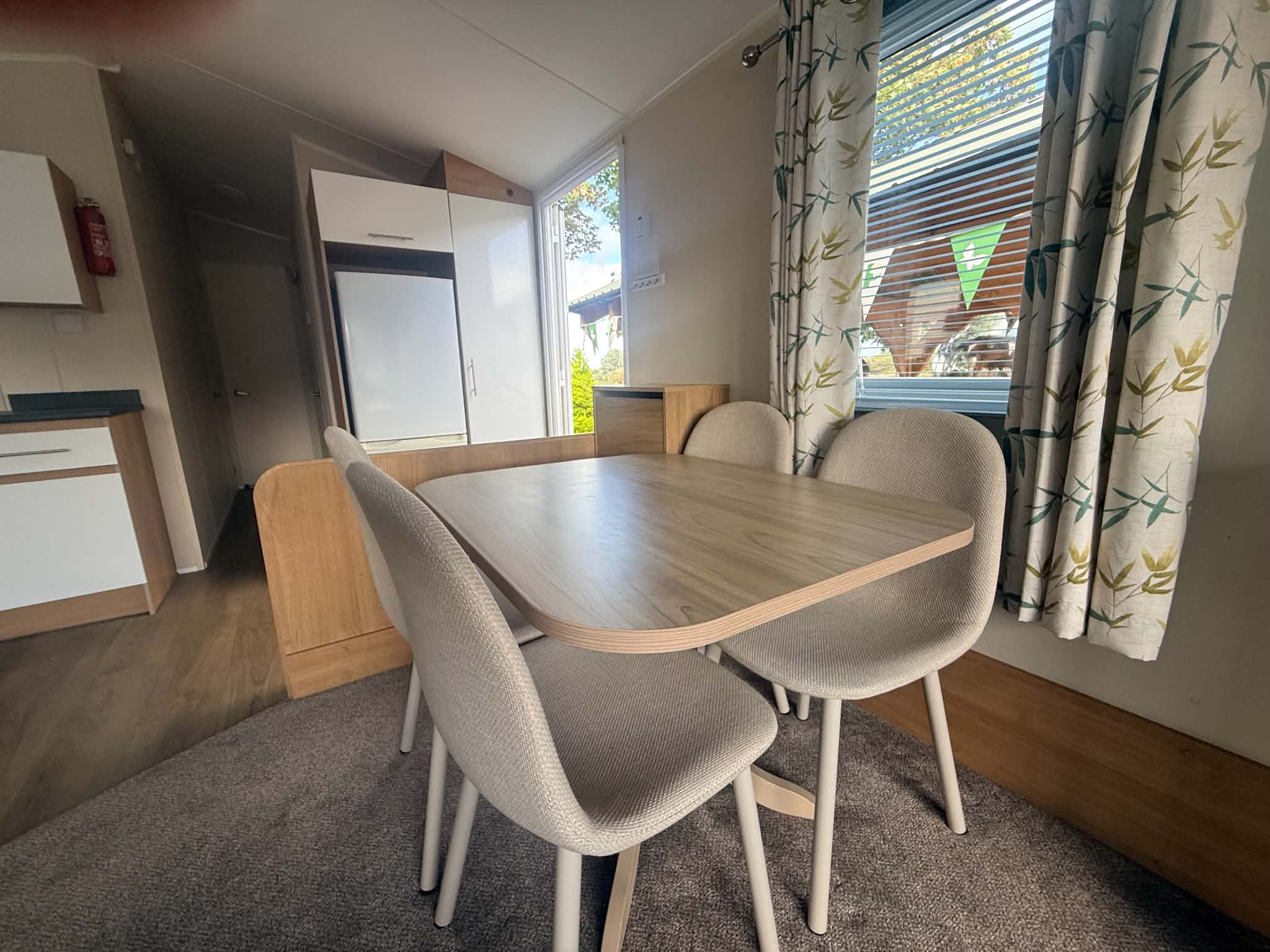 Image showing the dinning area if Willerby Mistral 2017